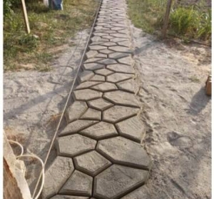 Форма для садової доріжки Камінці 60×60 см з пластифікатором 1 л | Верес-2007